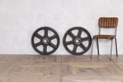 two-smaller-wheels-with-chair